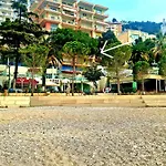 Center * Sarandë